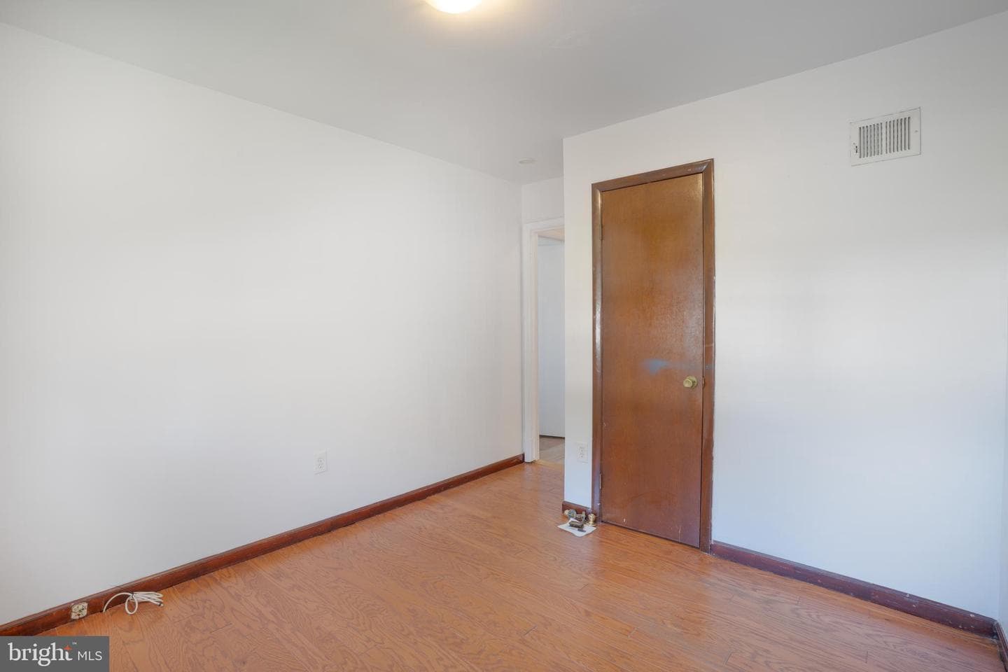 4903 Kenyon Court photo 16