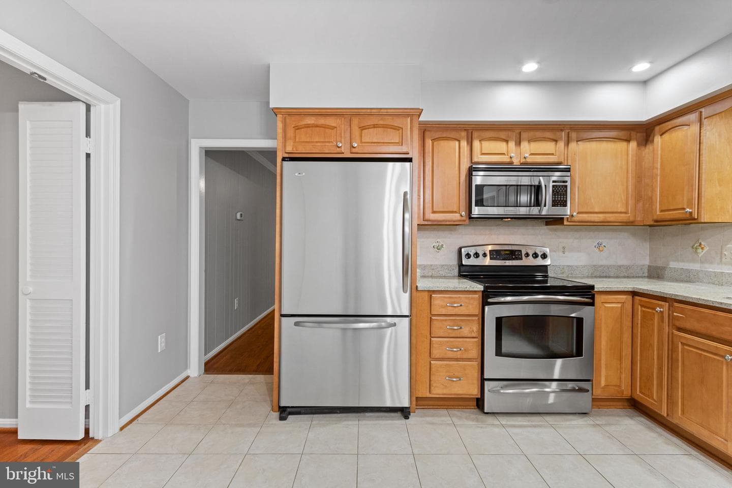 4504 Andrews Place photo 20
