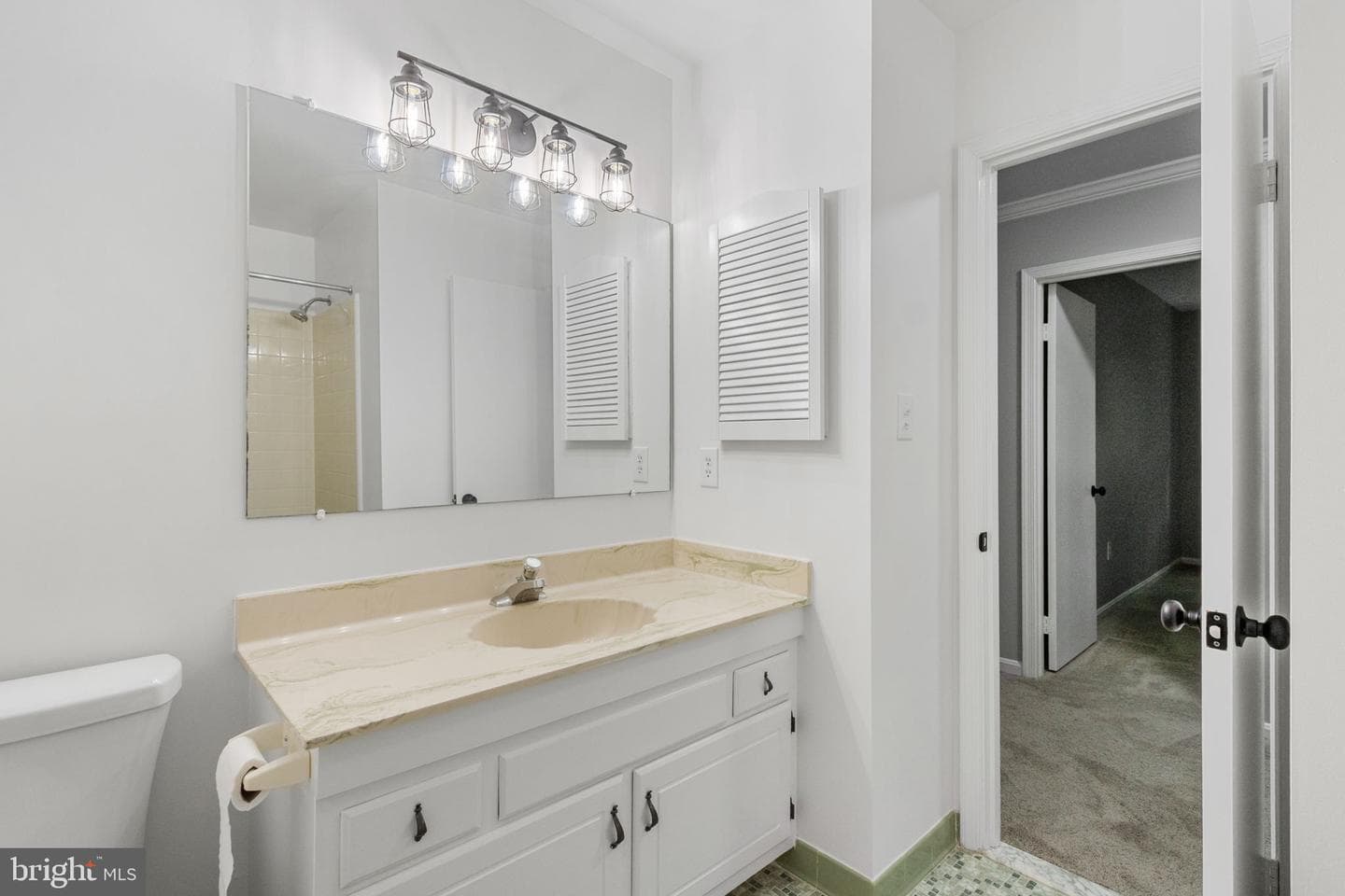 4504 Andrews Place photo 33