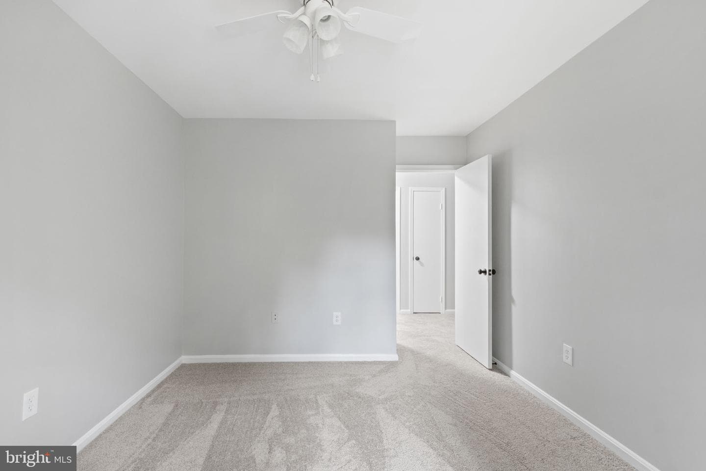 4504 Andrews Place photo 38