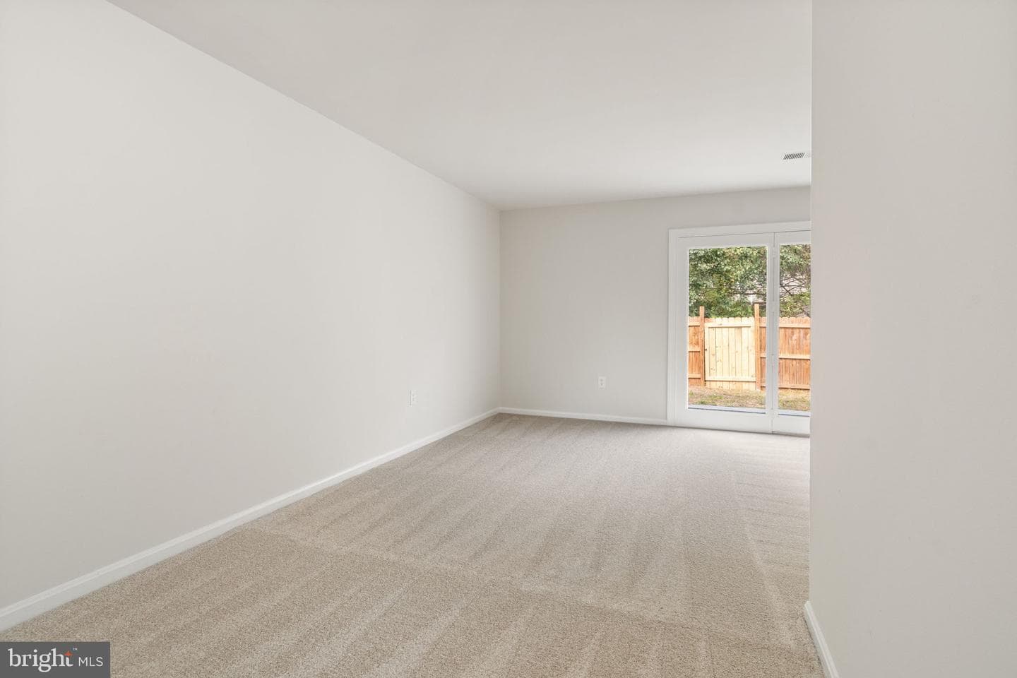 7893 Meadow Court photo 11