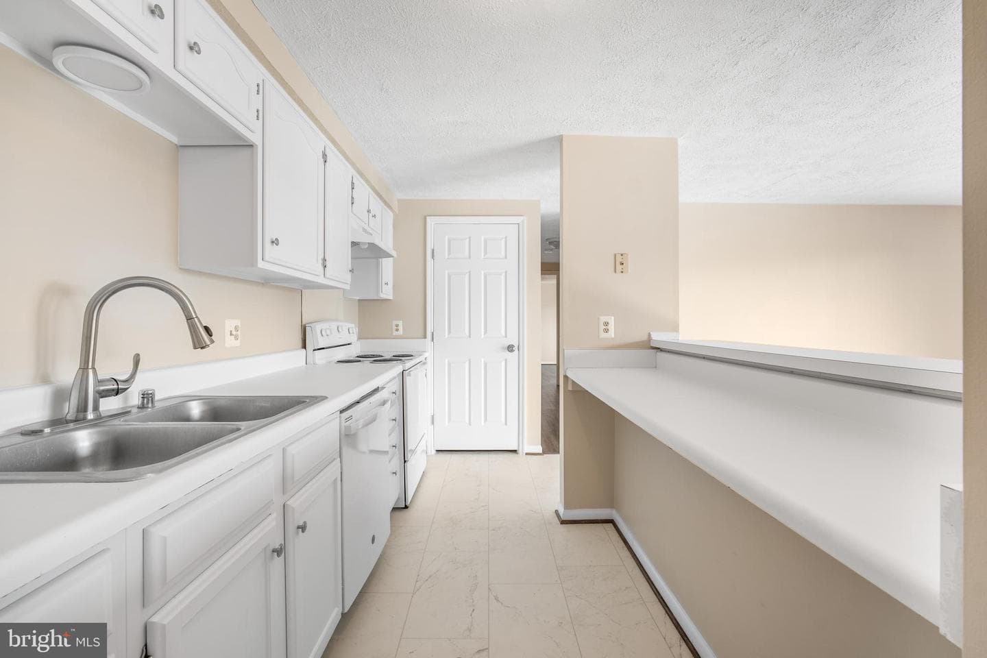 17060 Capri Lane #304 photo 7