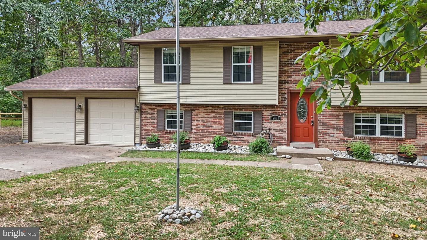 18032 Tebbs Lane photo 3