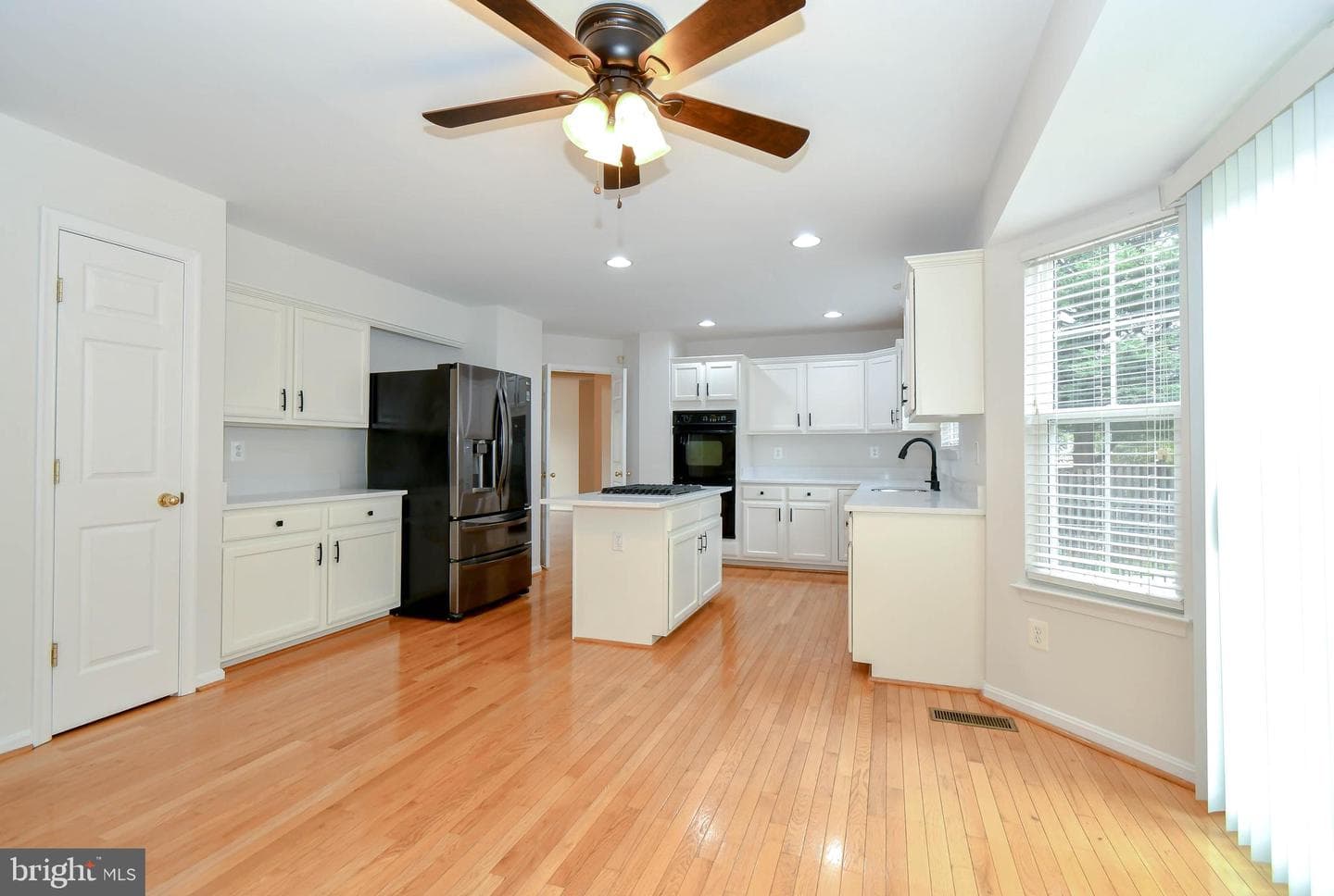 9179 Weathersfield Drive photo 15