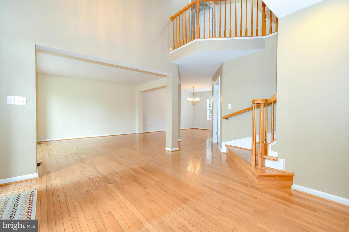 9179 Weathersfield Drive photo 3