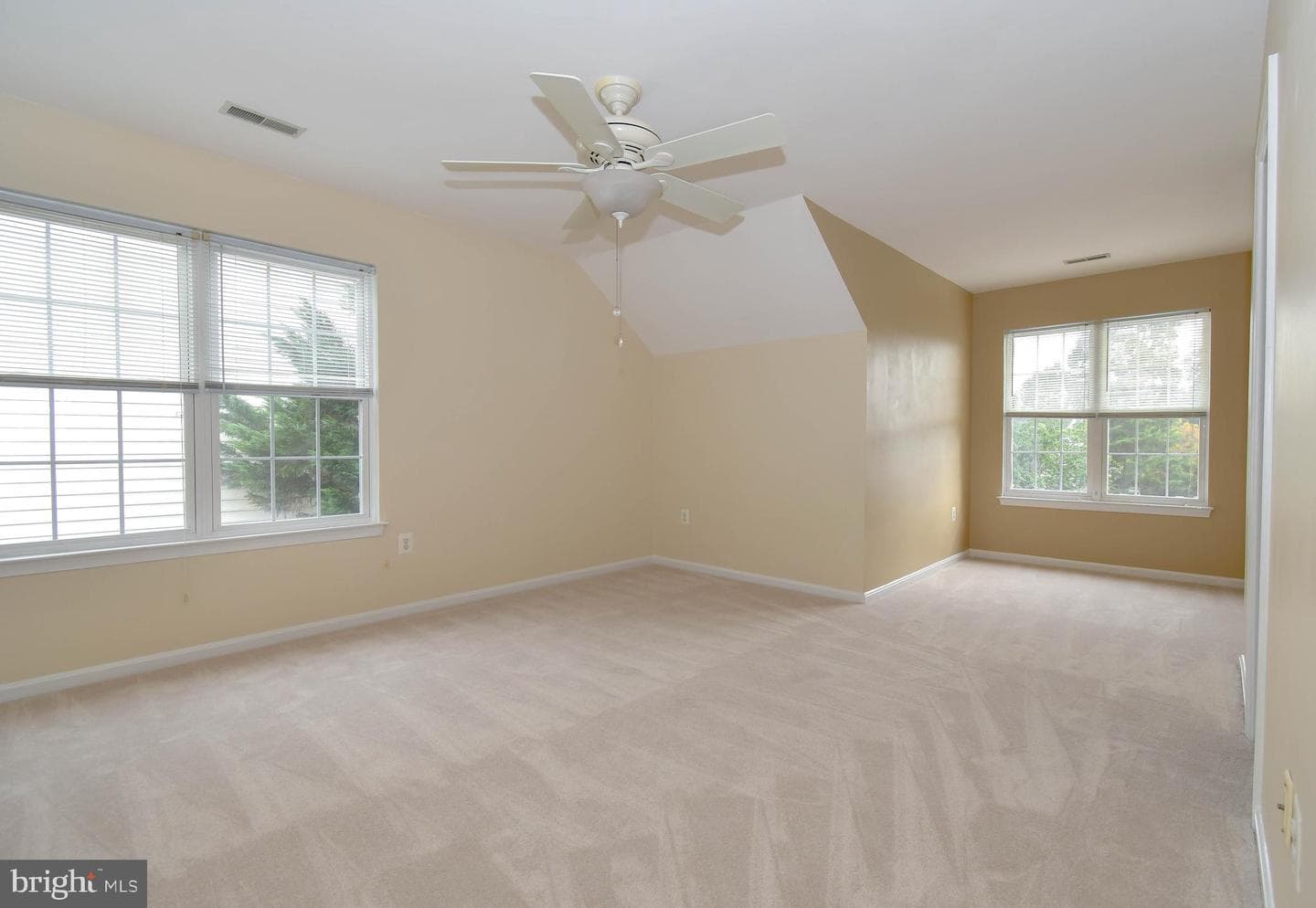 9179 Weathersfield Drive photo 33