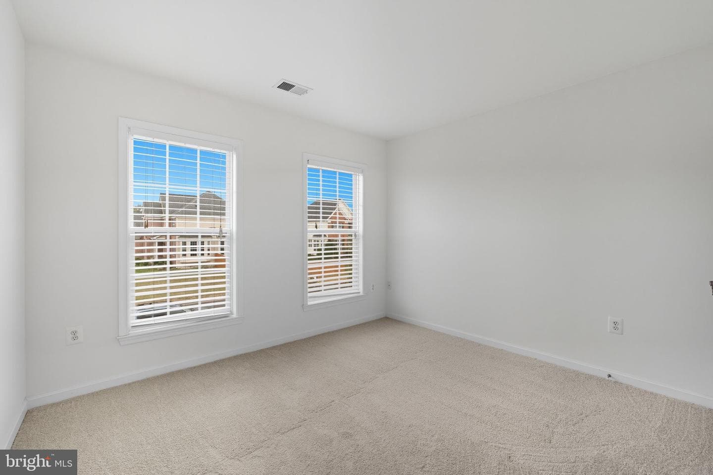 13625 America Drive photo 8