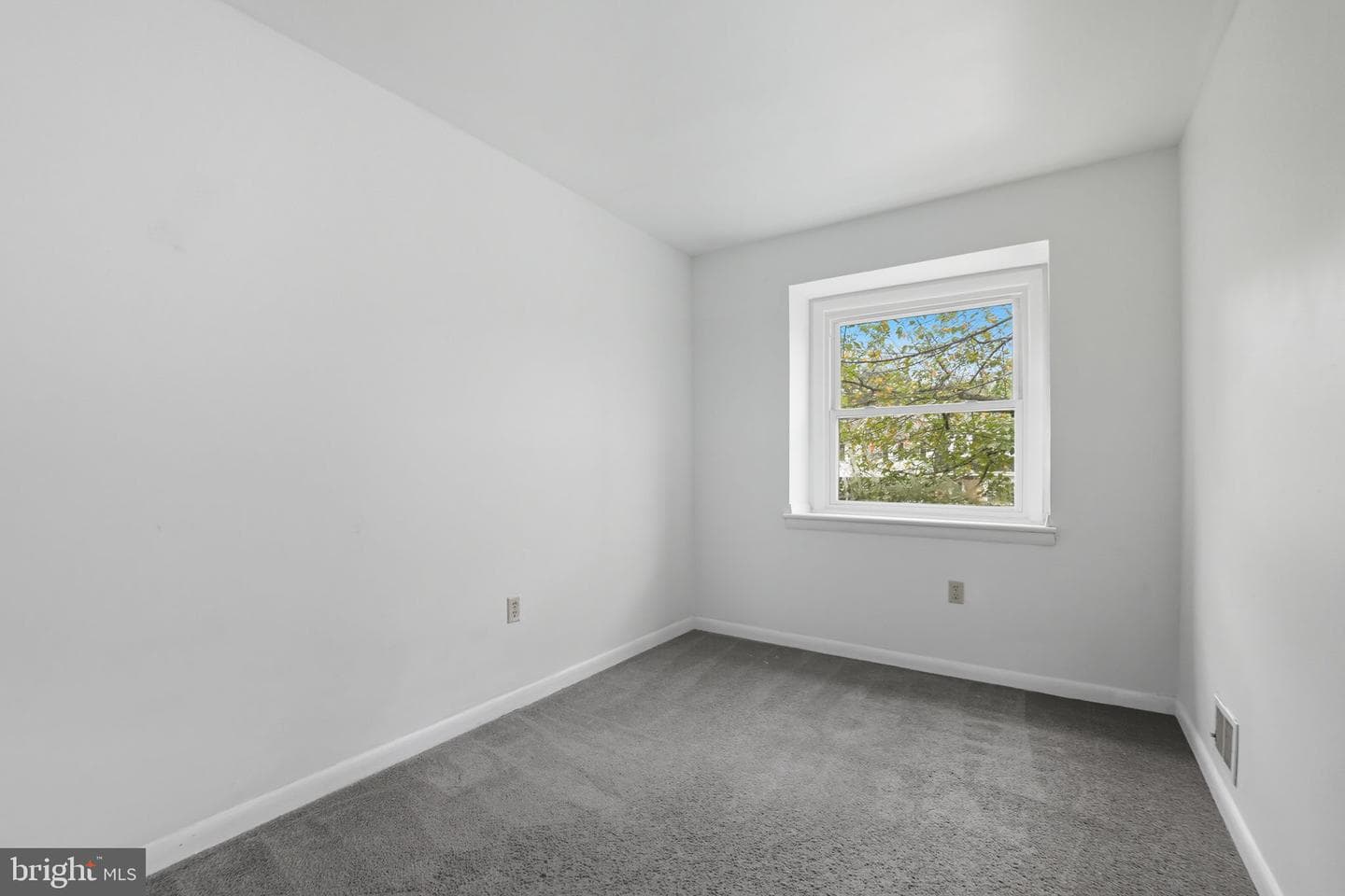 14877 Emberdale Drive photo 19