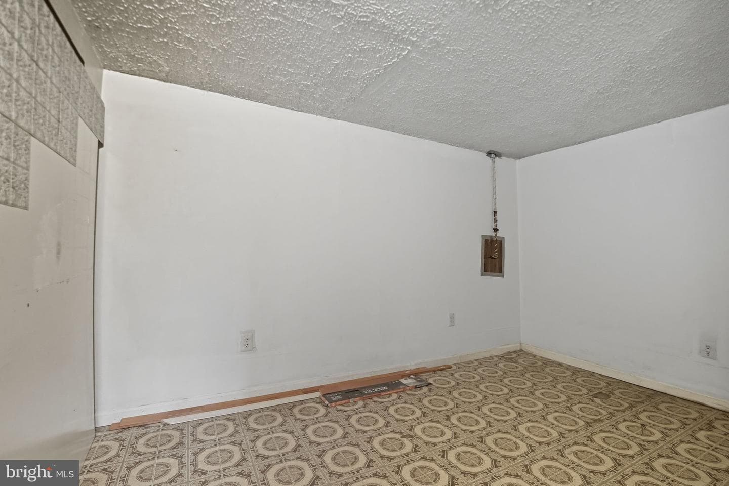 14877 Emberdale Drive photo 28