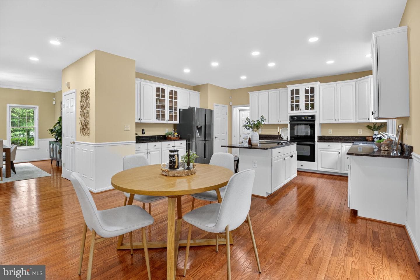 6233 Alistair Drive photo 15