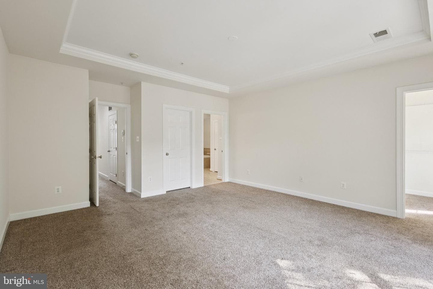 2576 Eastbourne Drive photo 26
