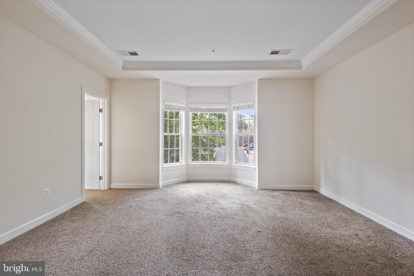 2576 Eastbourne Drive photo 31