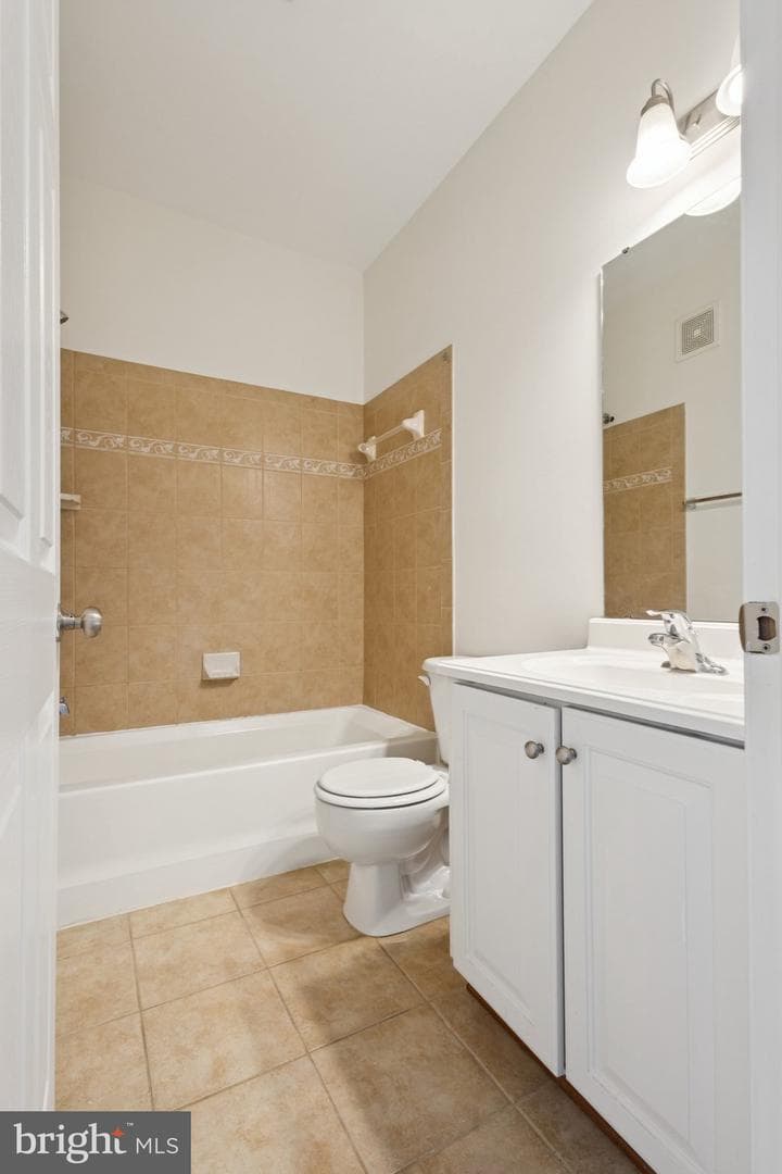 2576 Eastbourne Drive photo 34