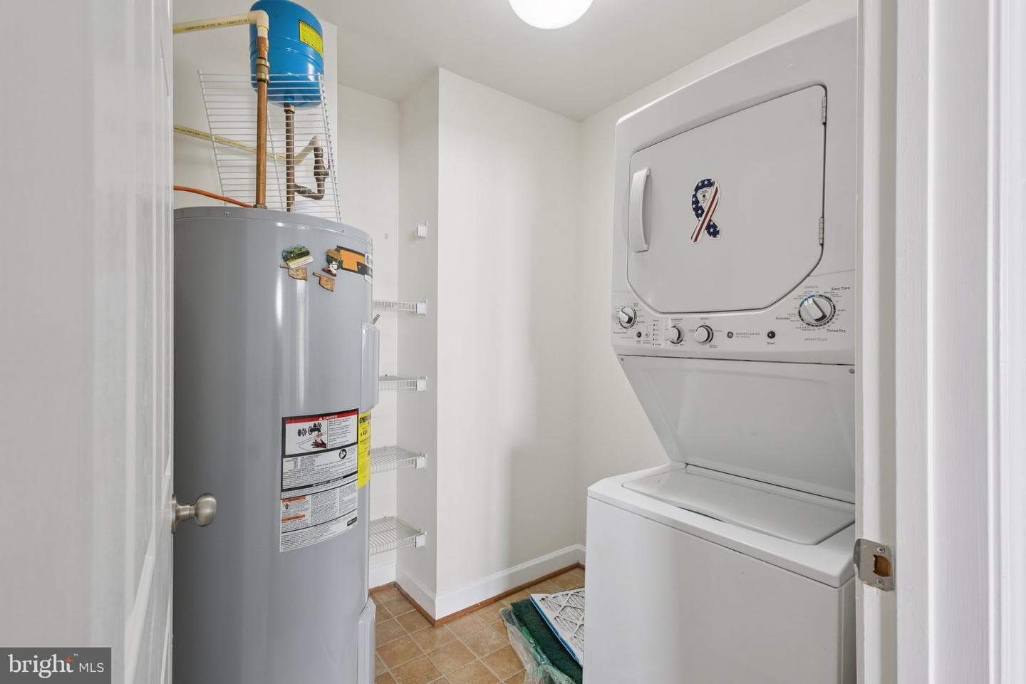 2576 Eastbourne Drive photo 38