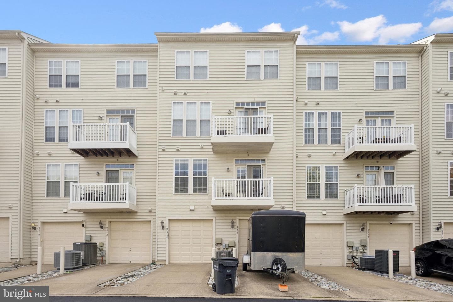 2576 Eastbourne Drive photo 40