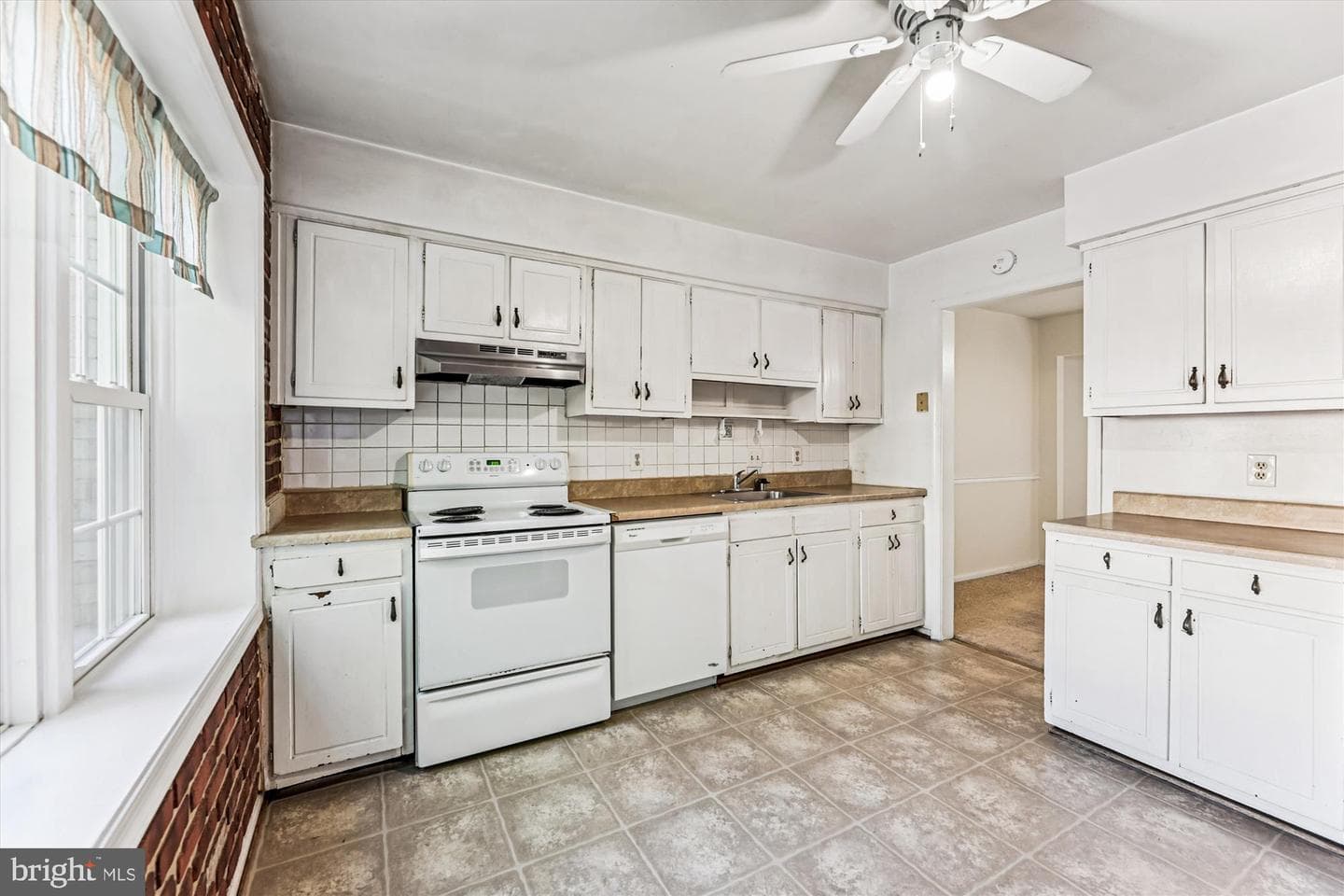 12740 Lighthouse Lane photo 7