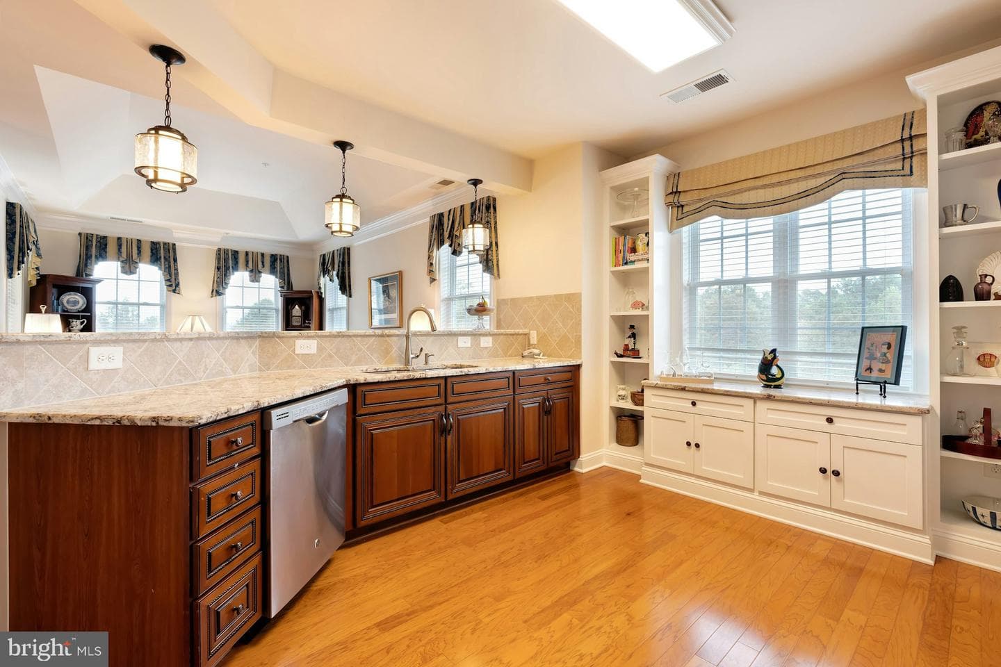 15211 Royal Crest Drive #405 photo 21