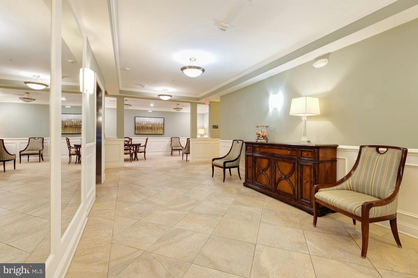 15211 Royal Crest Drive #405 photo 4
