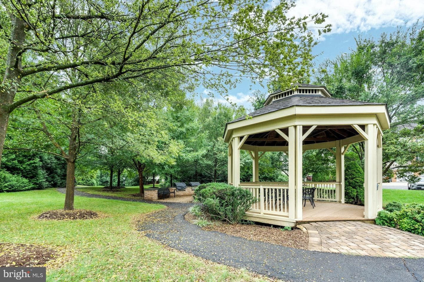 15211 Royal Crest Drive #405 photo 40
