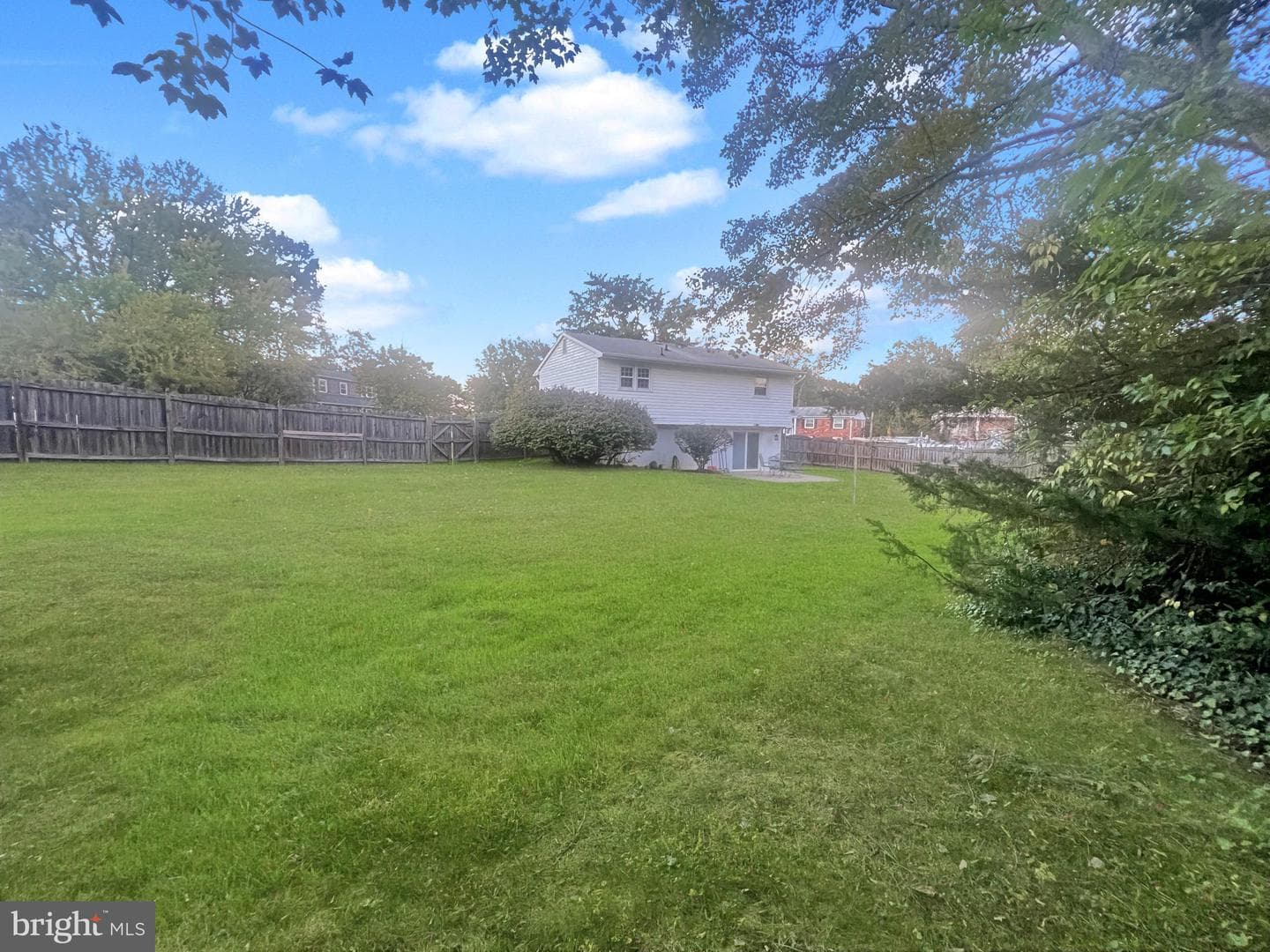 14550 Eastman Street photo 12