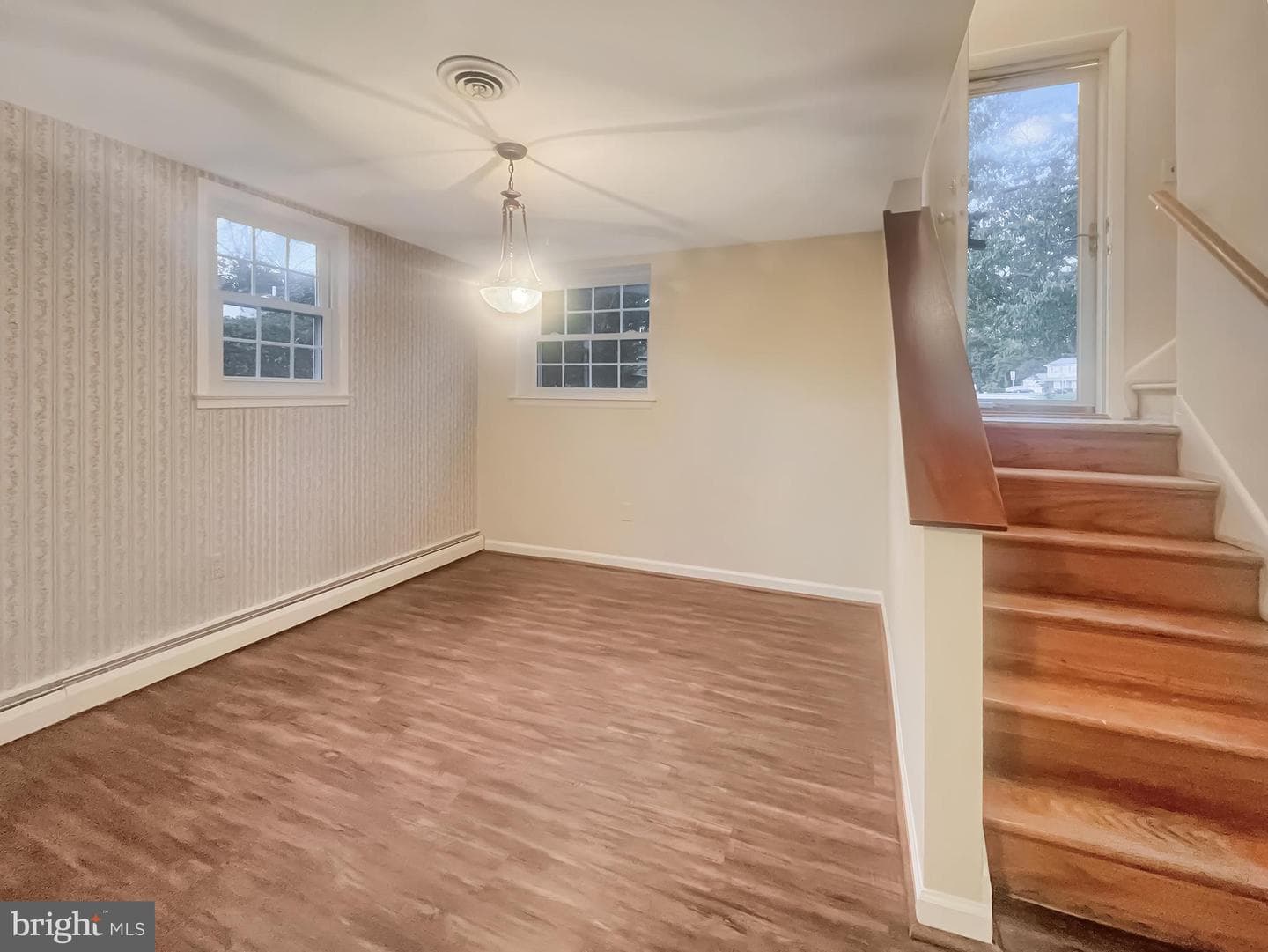 14550 Eastman Street photo 6