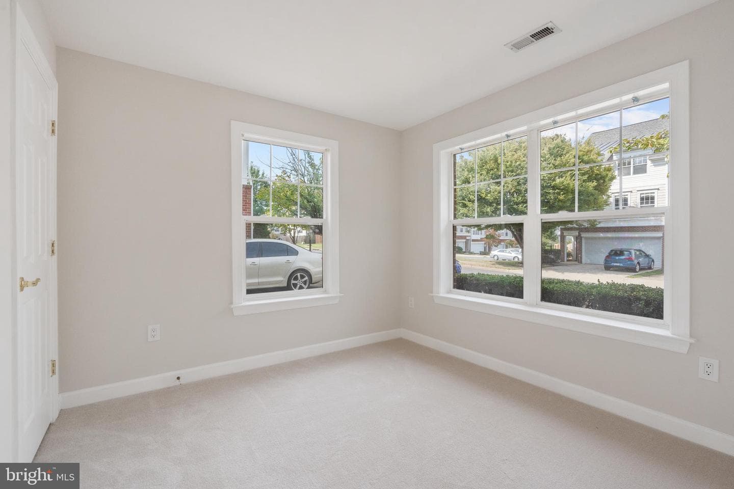 8239 Glade Bank Drive photo 27