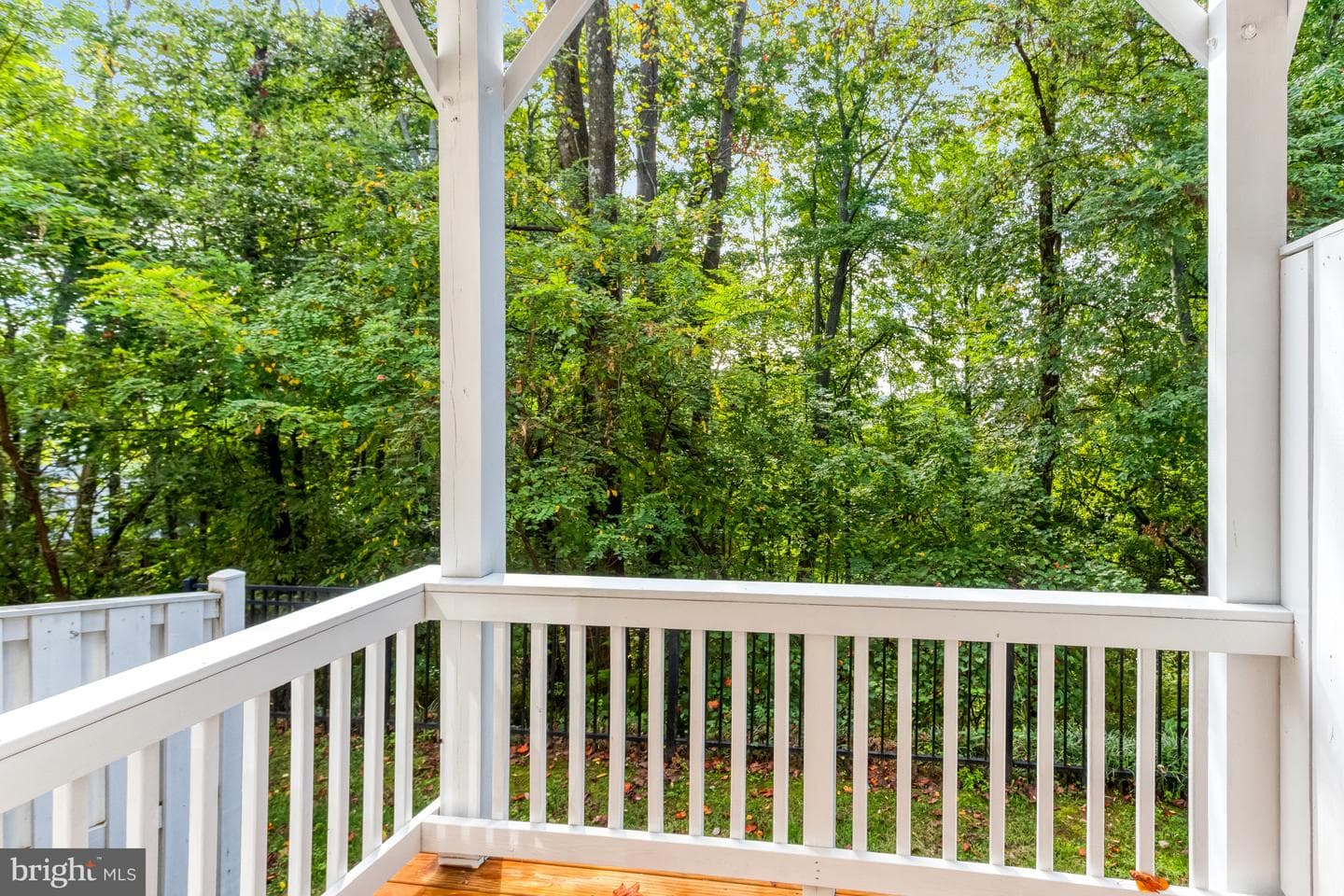 1575 Renate Drive photo 9