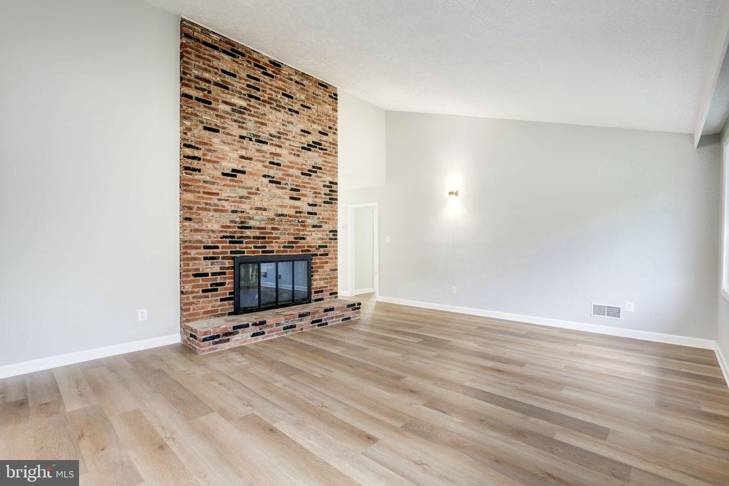 9197 Broadlands Lane photo 36