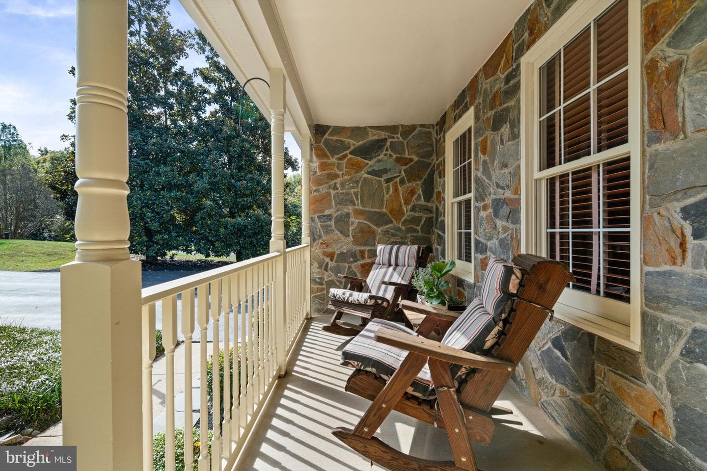 6374 Popwicke Court photo 4