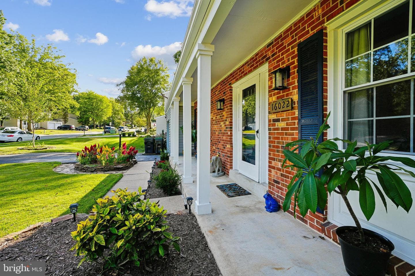 16022 Macedonia Drive photo 2
