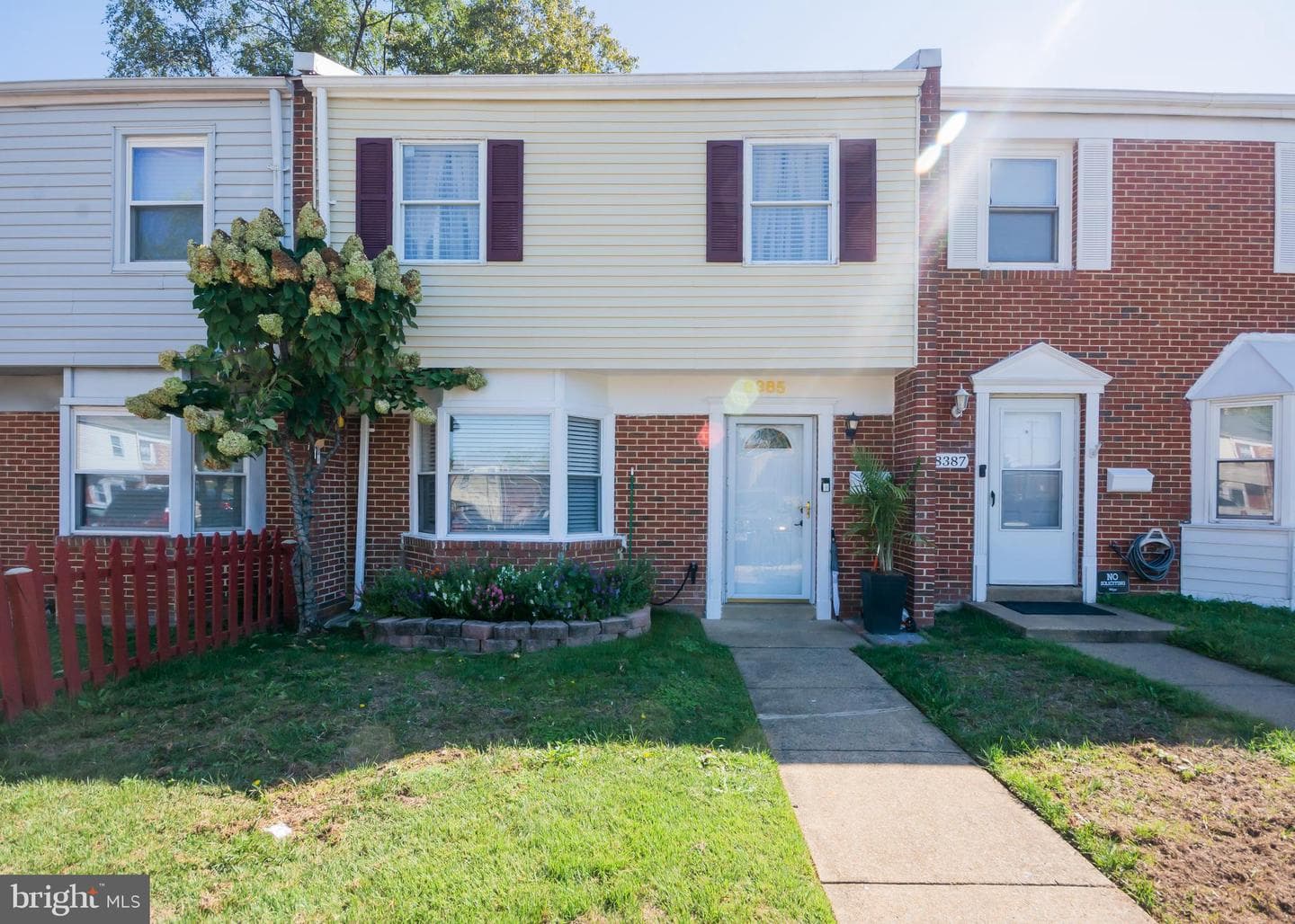 8385 Irongate Way photo 1