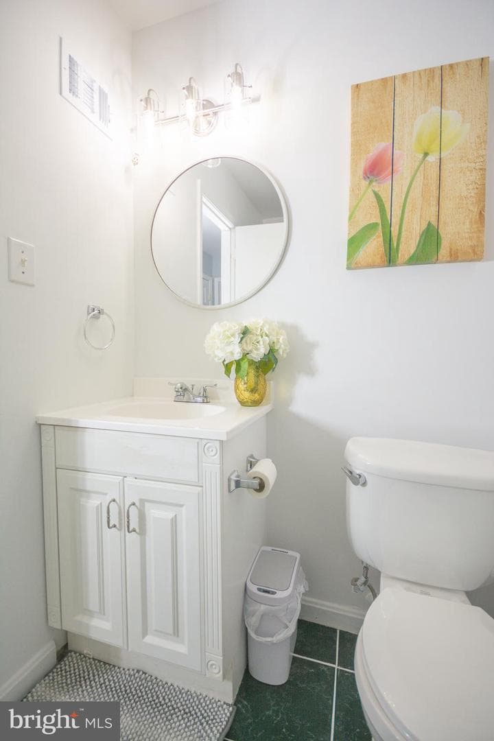 8385 Irongate Way photo 28