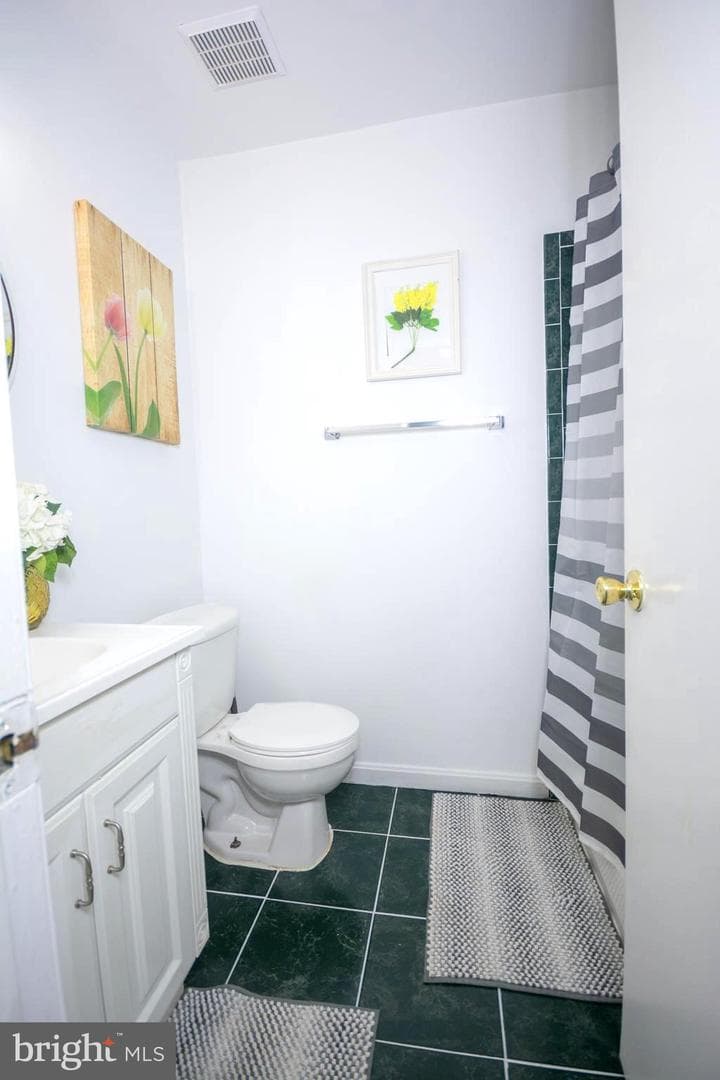 8385 Irongate Way photo 36