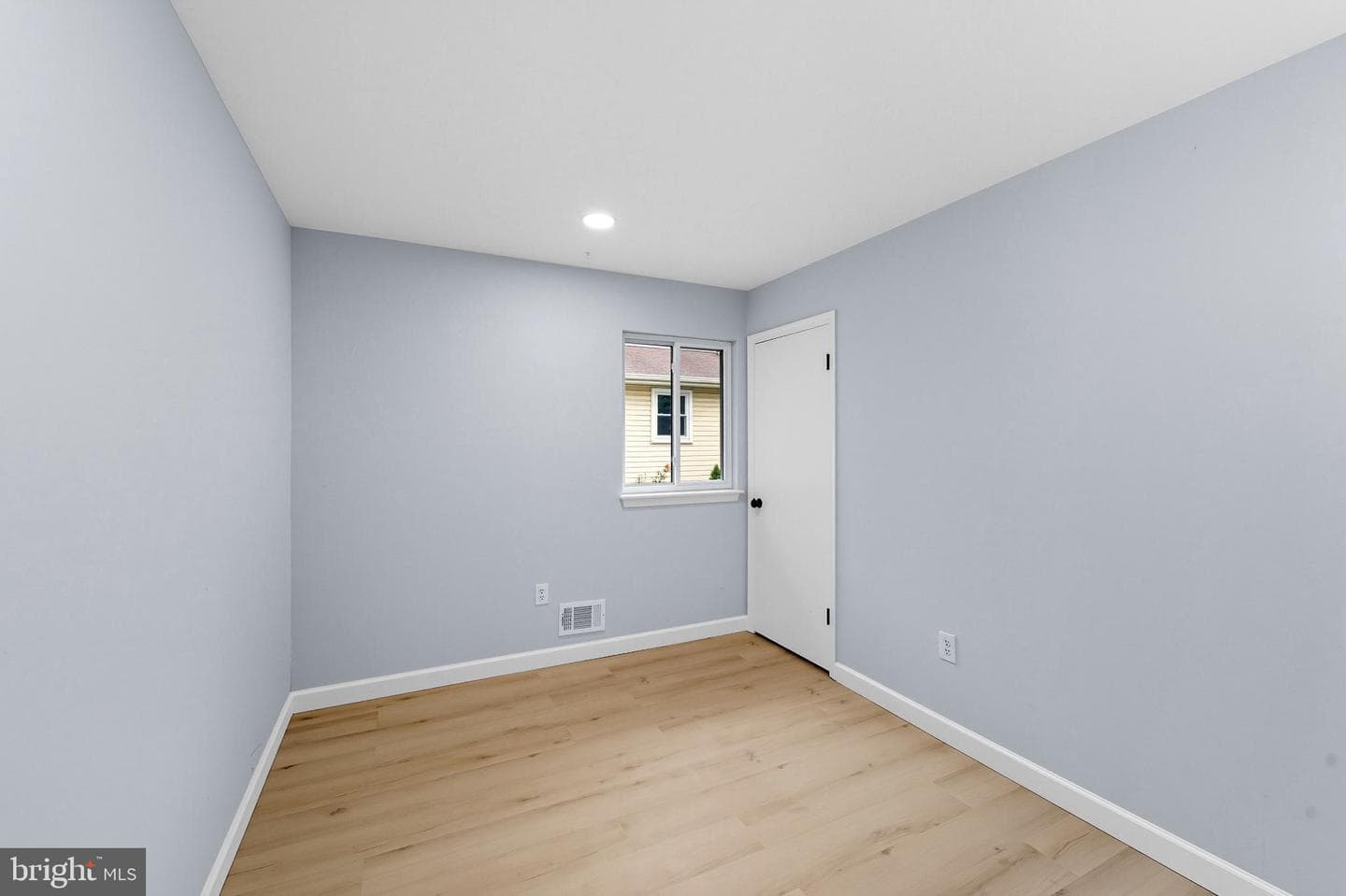 12605 Oakwood Dr photo 15