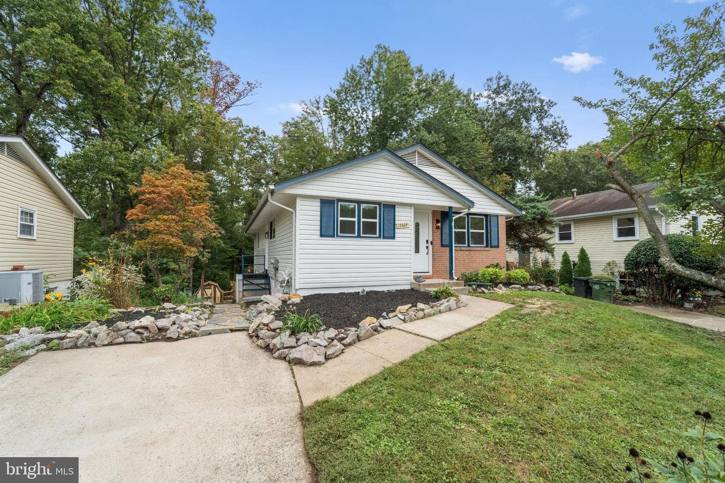 12605 Oakwood Dr photo 3