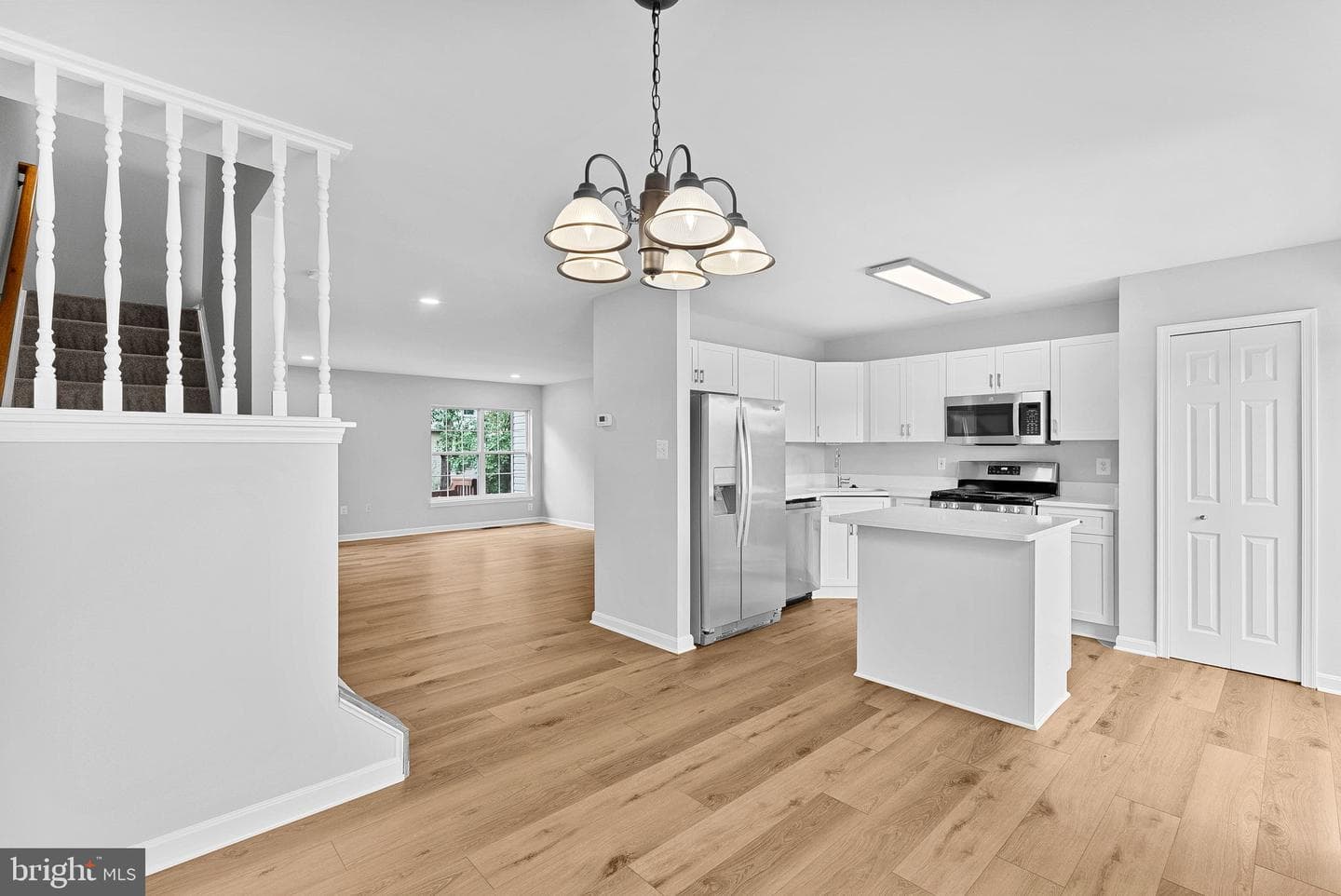 11054 Clovertree Court photo 2