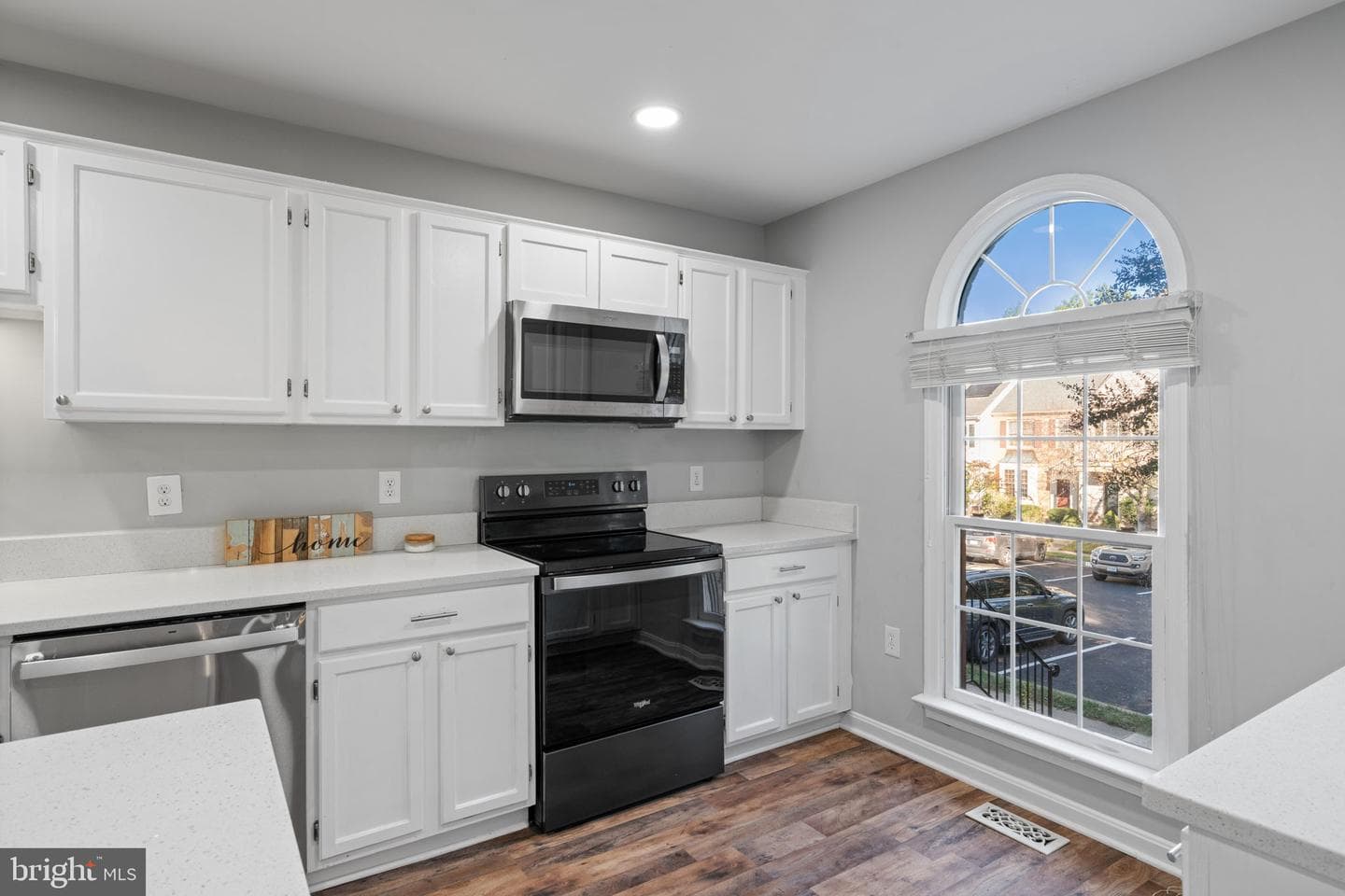 12438 Abbey Knoll Court photo 9
