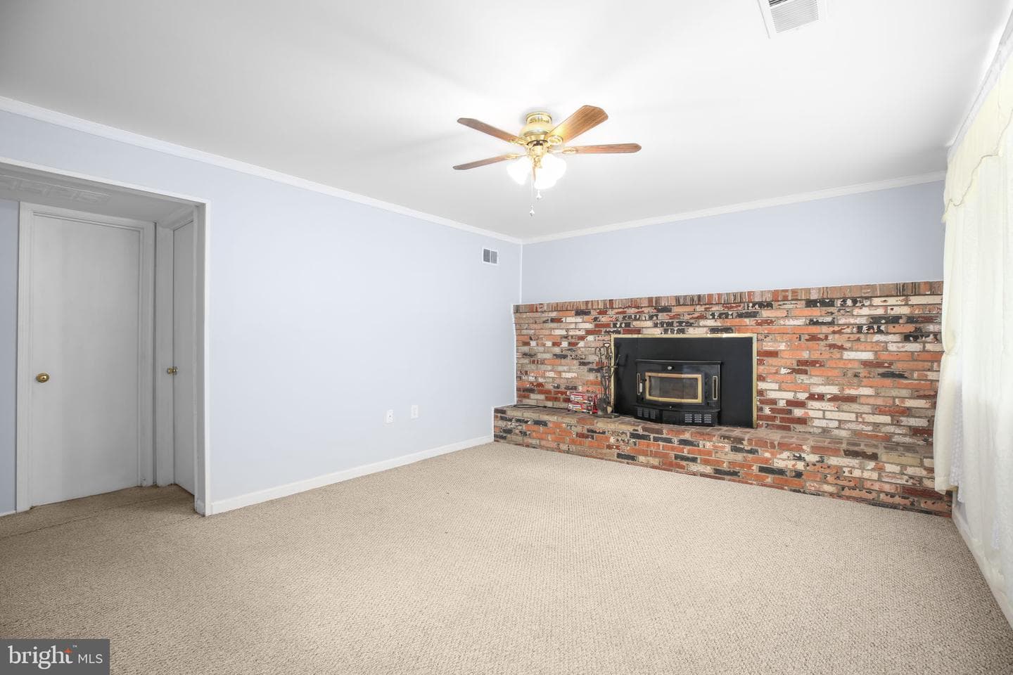 19007 Red Oak Lane photo 4