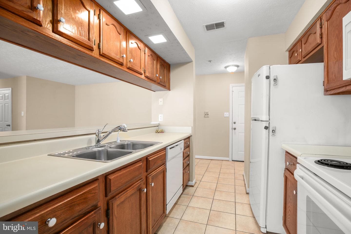 12309 Ashmont Court #203 photo 8