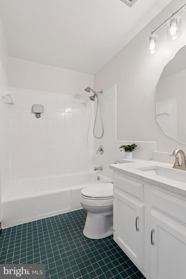 12526 Oakwood Drive photo 10
