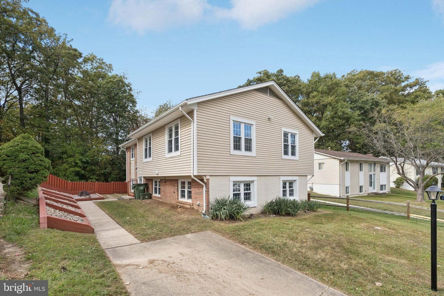 12526 Oakwood Drive photo 2