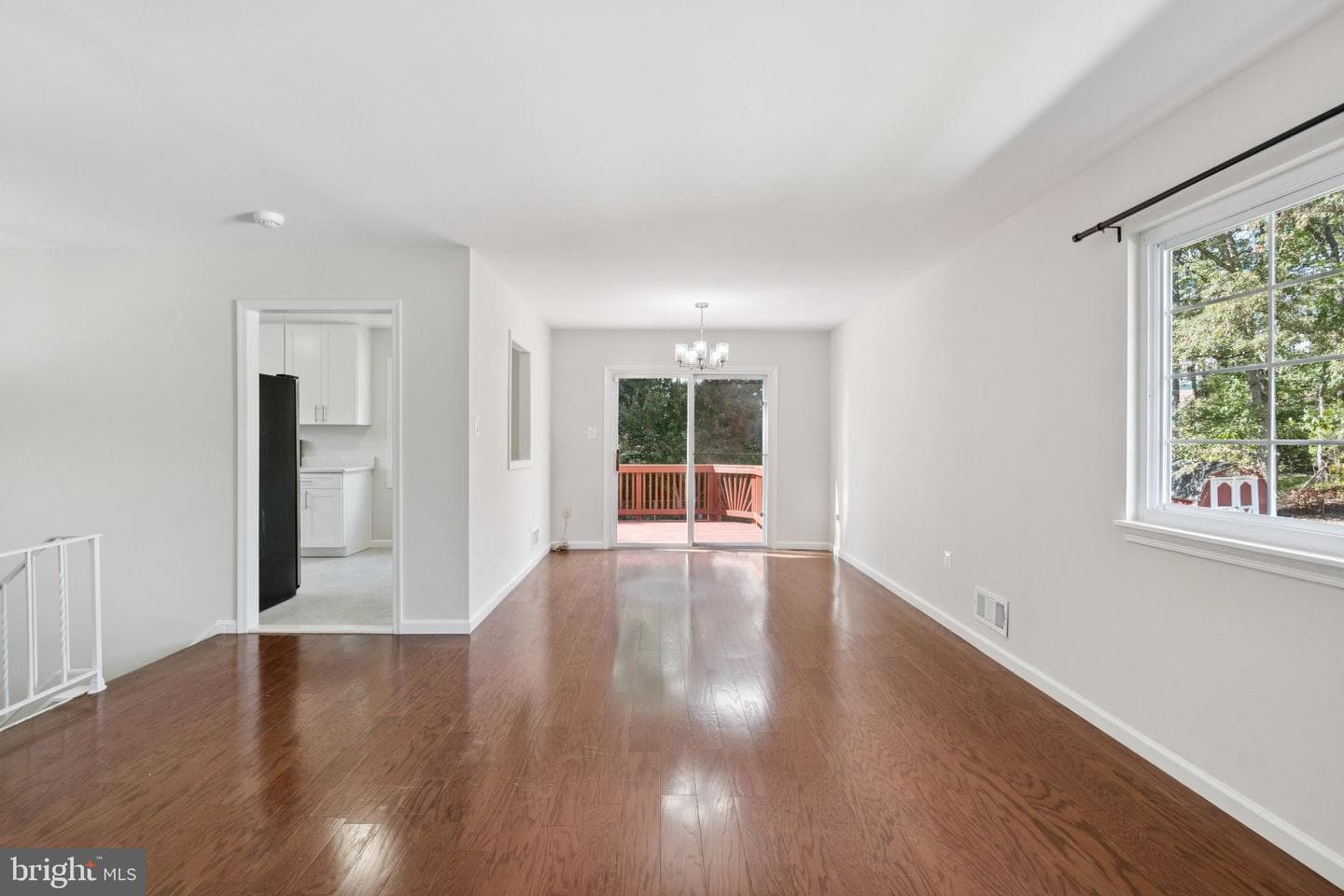 12526 Oakwood Drive photo 4