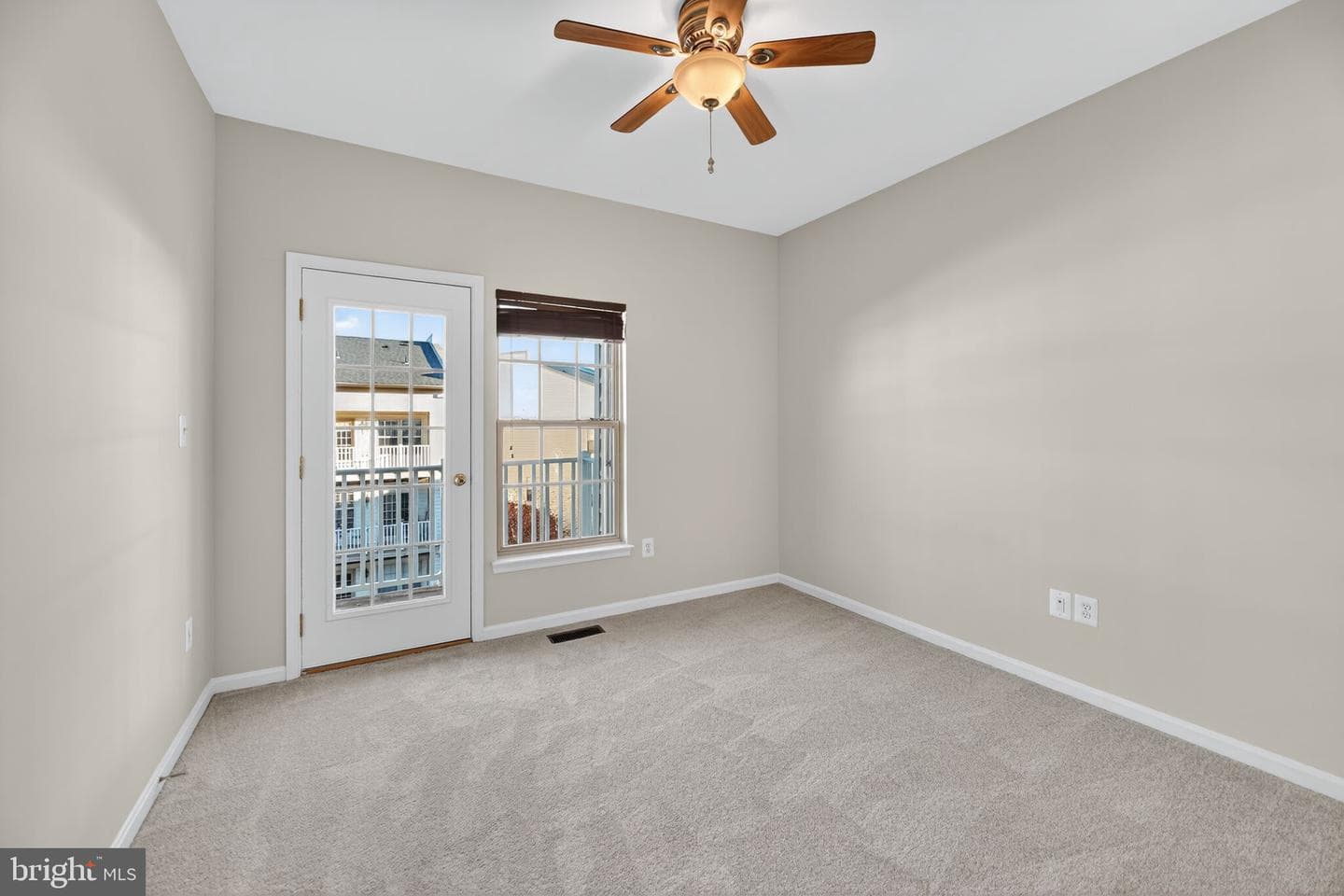 8015 Crescent Park Drive photo 20