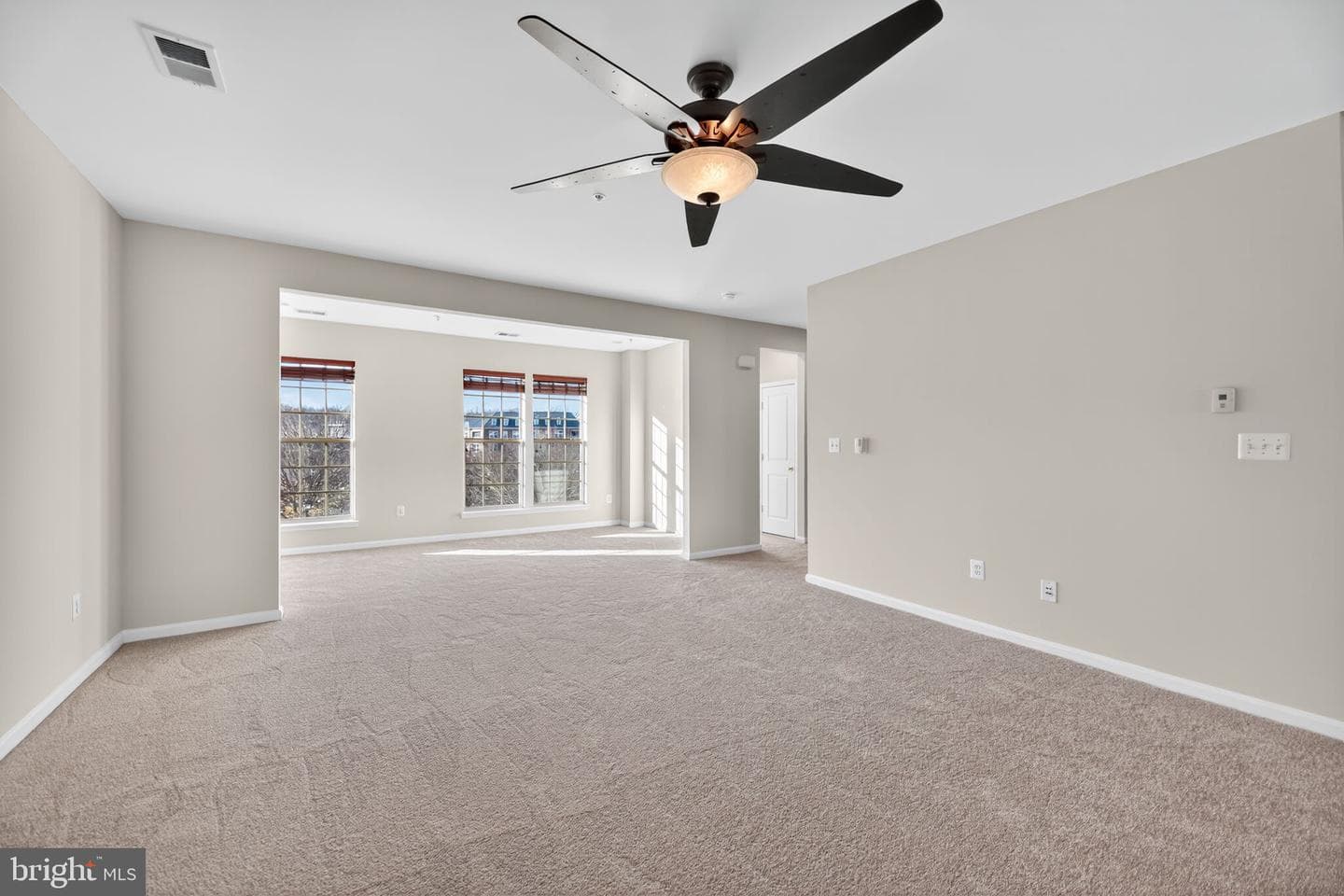 8015 Crescent Park Drive photo 4