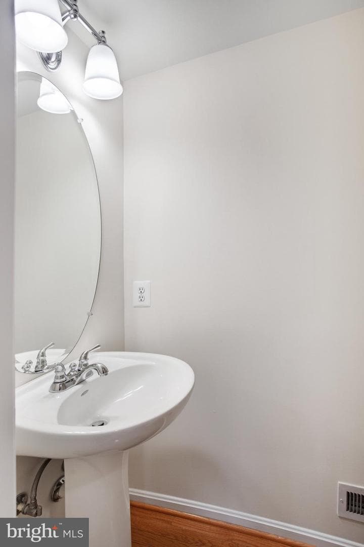 4903 Chaste Tree Place photo 20