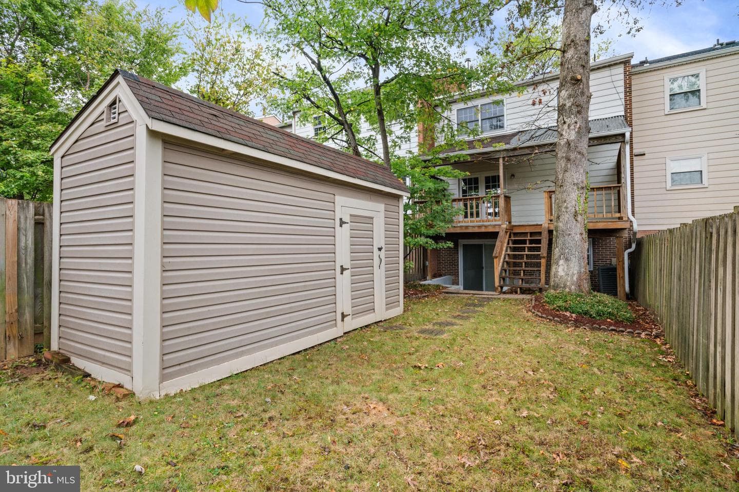 7608 Bland Drive photo 37