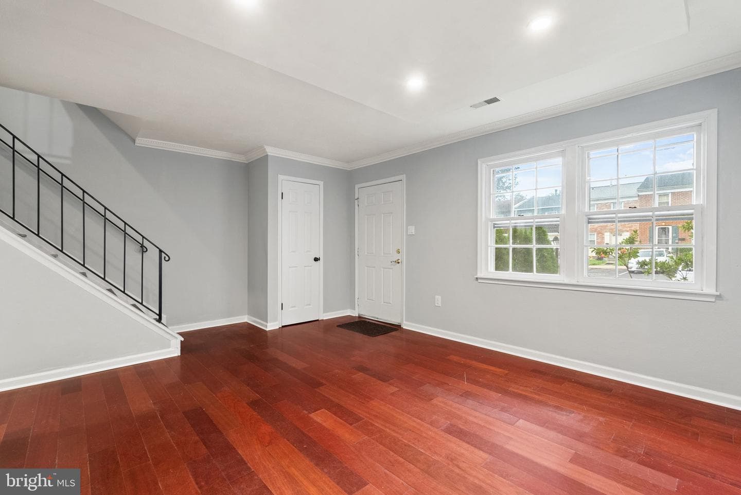 16566 Sherwood Place photo 5