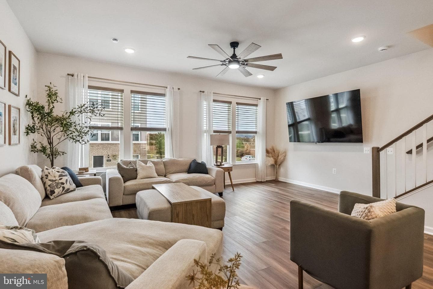 15055 Jaxton Square photo 12