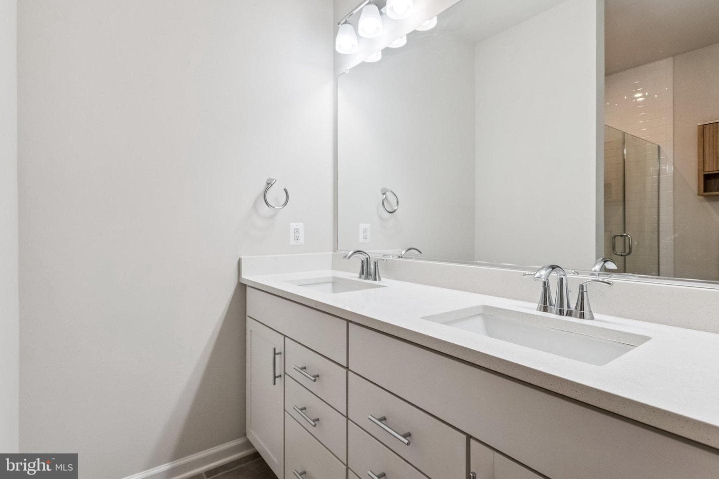 15055 Jaxton Square photo 17