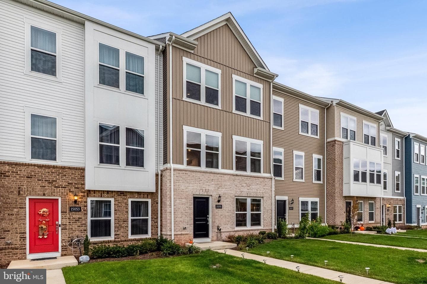 15055 Jaxton Square photo 2